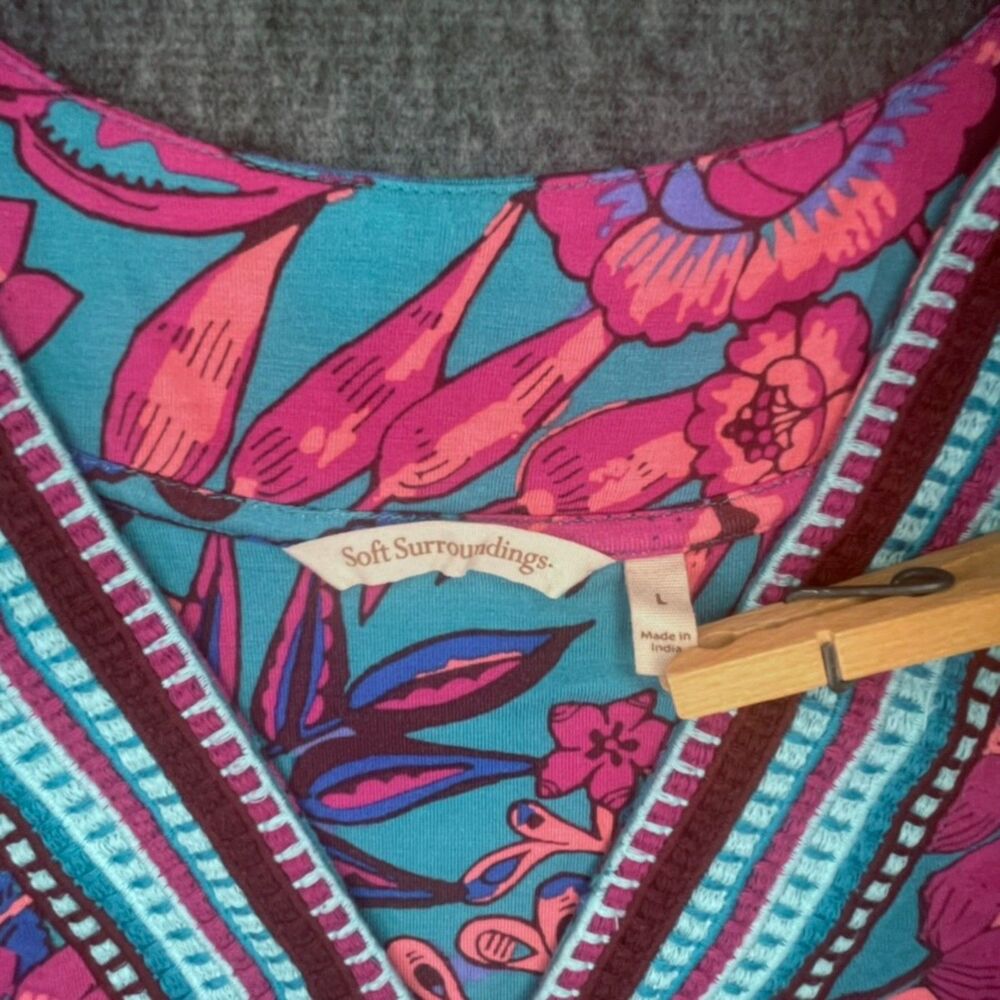Soft Surroundings Embroidered V-Neck Knit Tank Top Pink Teal Floral sz L Boho - Picture 5 of 9